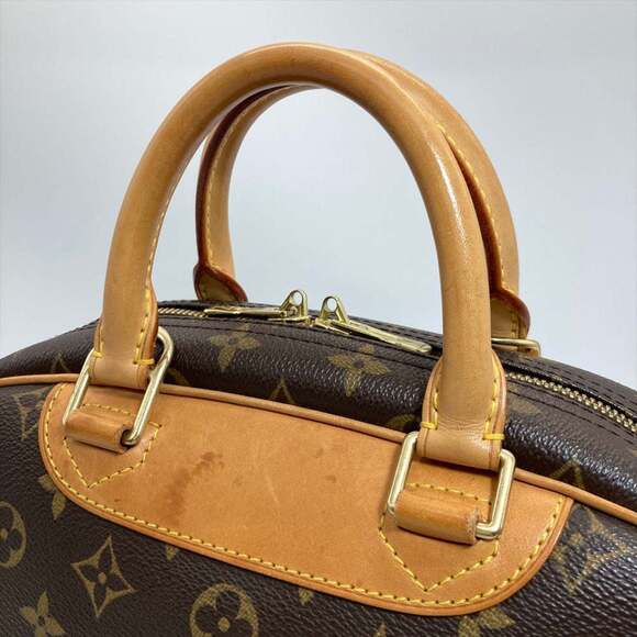 LOUIS VUITTON Authentic Brown Monogram Canvas Bag - Picture 6 of 12